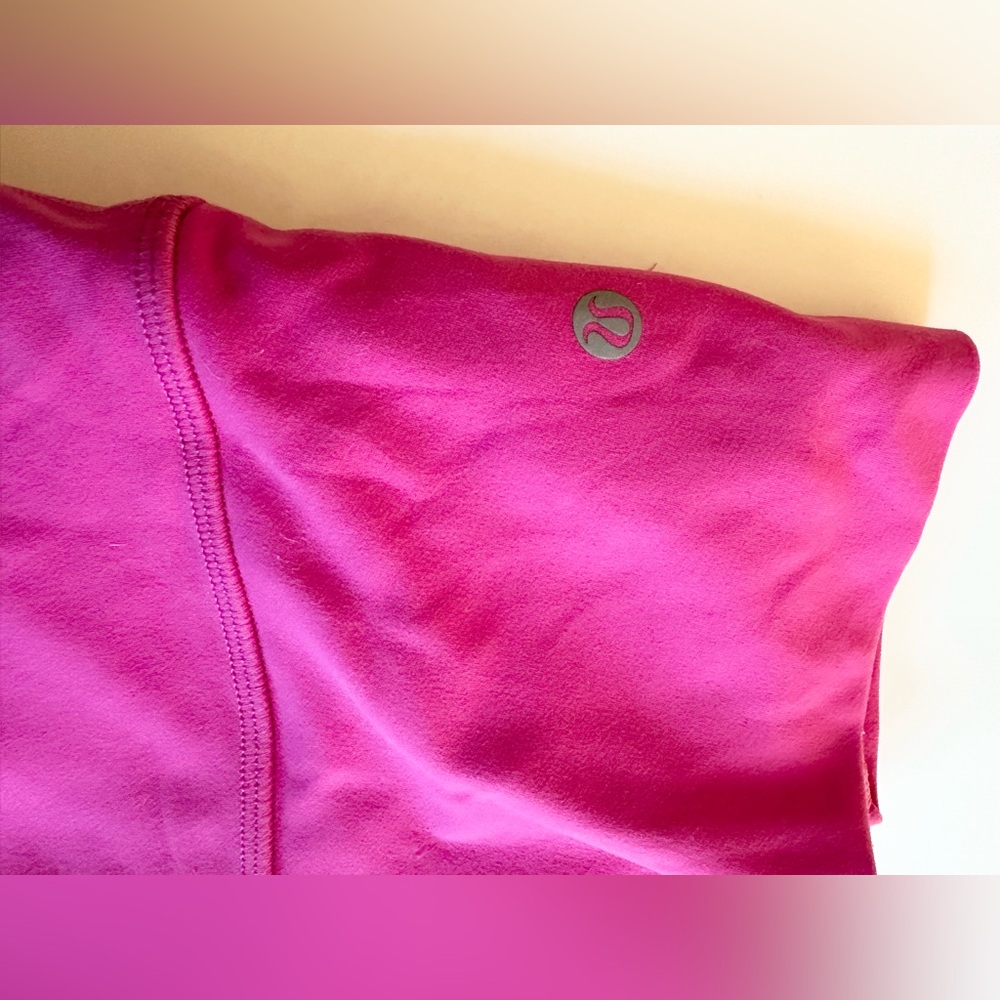 Size 4 Hot Pink Lululemon Leggings - Picture 3 of 4